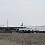 Levante Leonardo Airport *